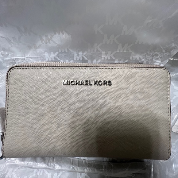 Michael Kors SET 🩶 - Picture 8 of 10